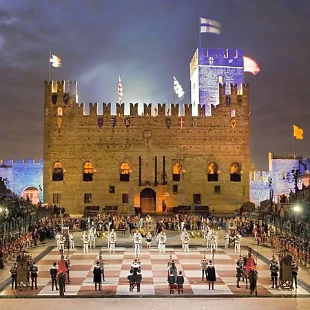 Casa Ronzani Oda ve Kahvaltı 3*